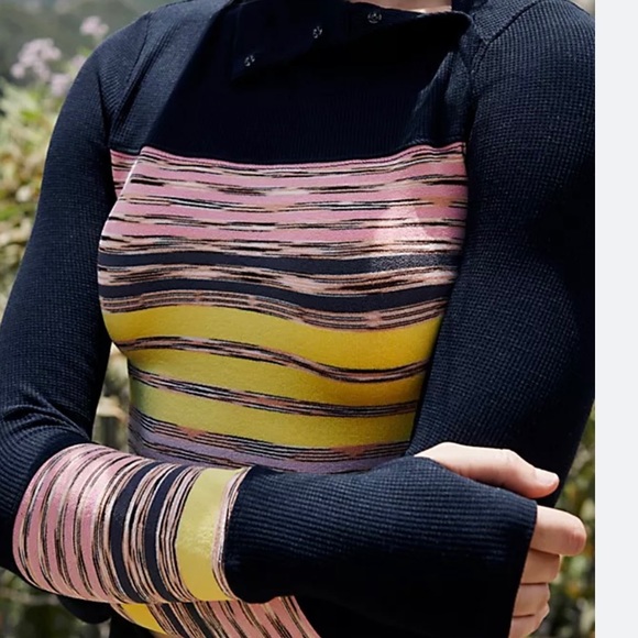 🌸Free People Mountain Mama Layering Crop M - Picture 2 of 6